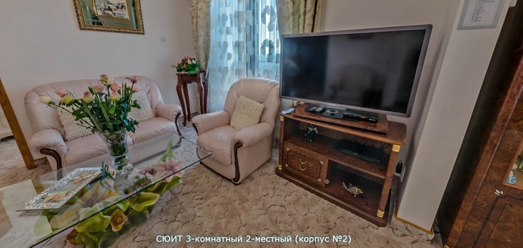 Октябрьский