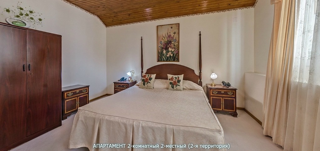 Октябрьский