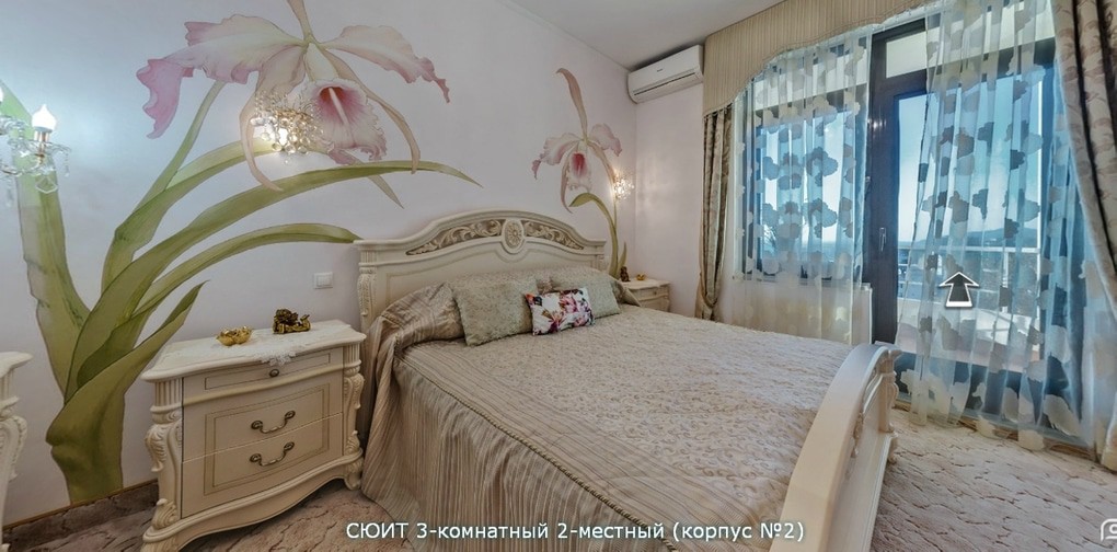 Октябрьский