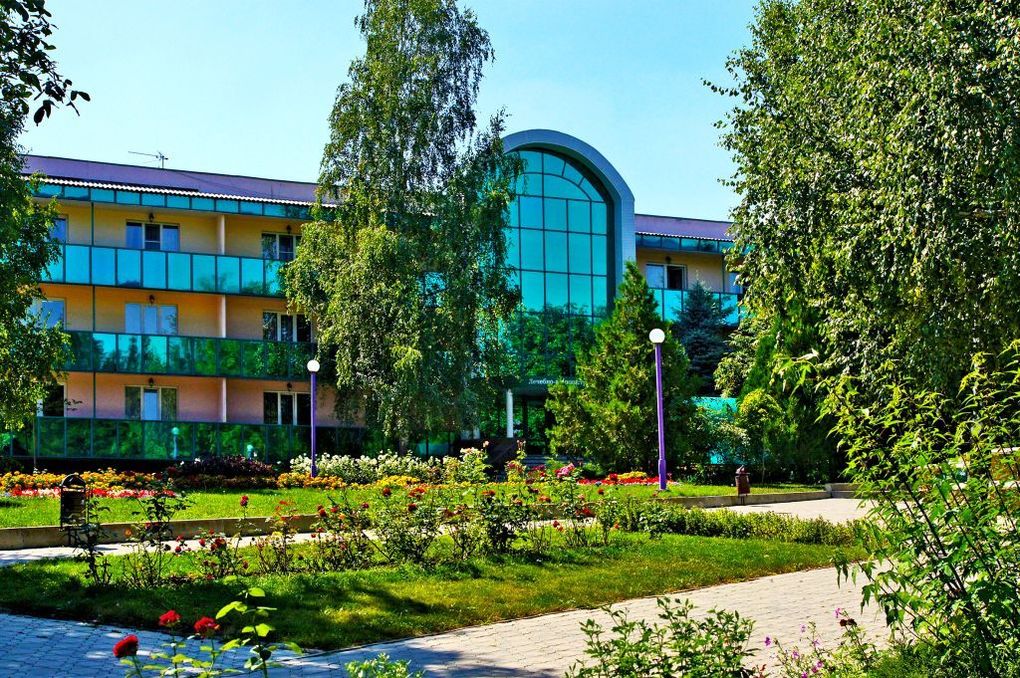 Лесной (КМВ)
