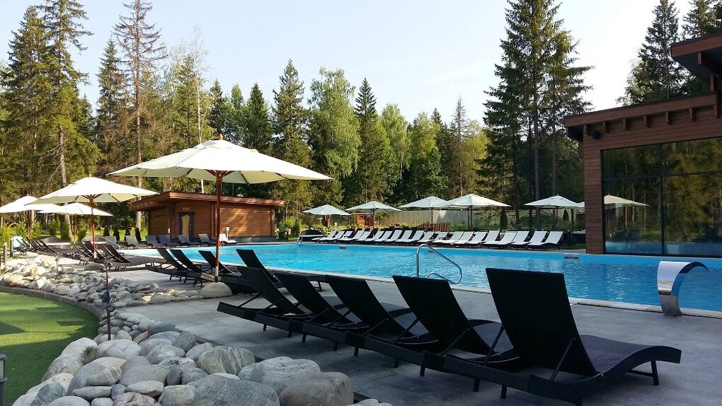 LES Art Resort / Лес Арт Резорт