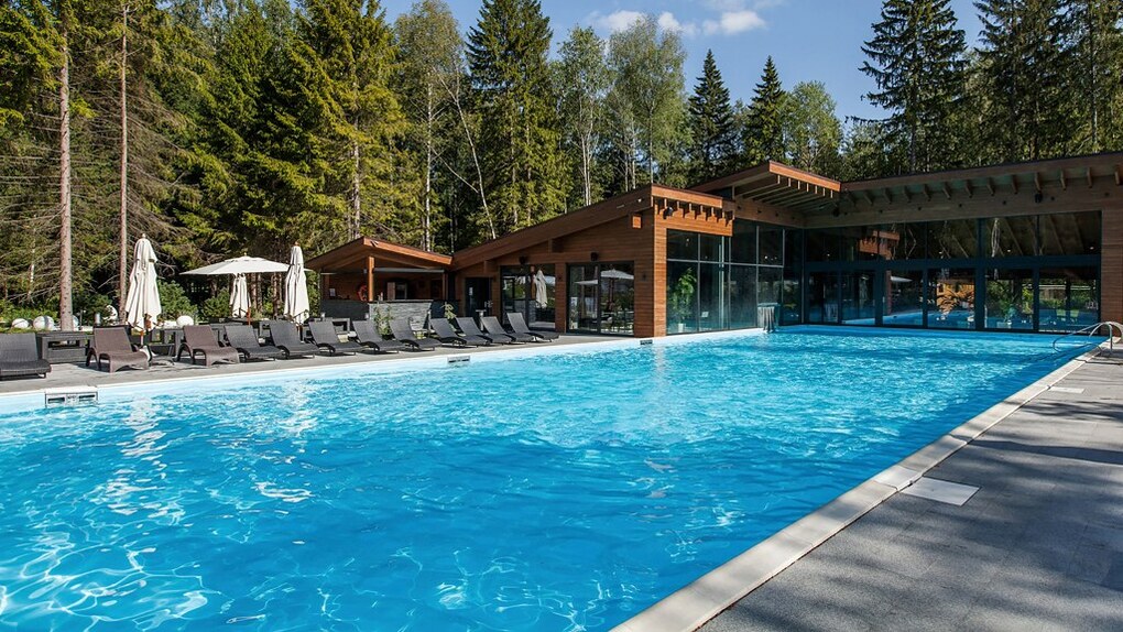 LES Art Resort / Лес Арт Резорт