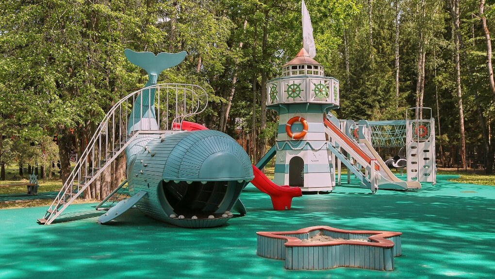 LES Art Resort / Лес Арт Резорт