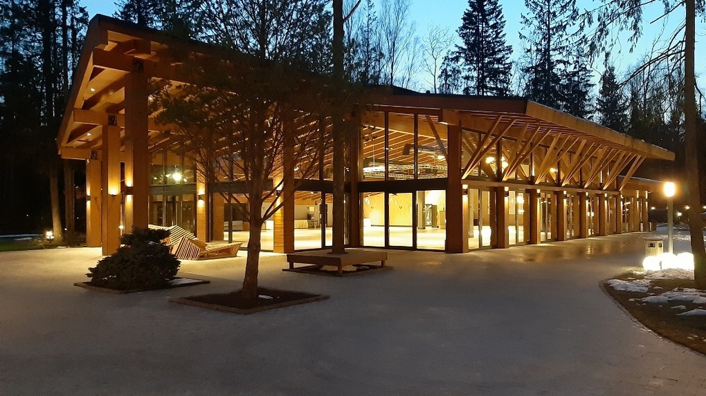 LES Art Resort / Лес Арт Резорт